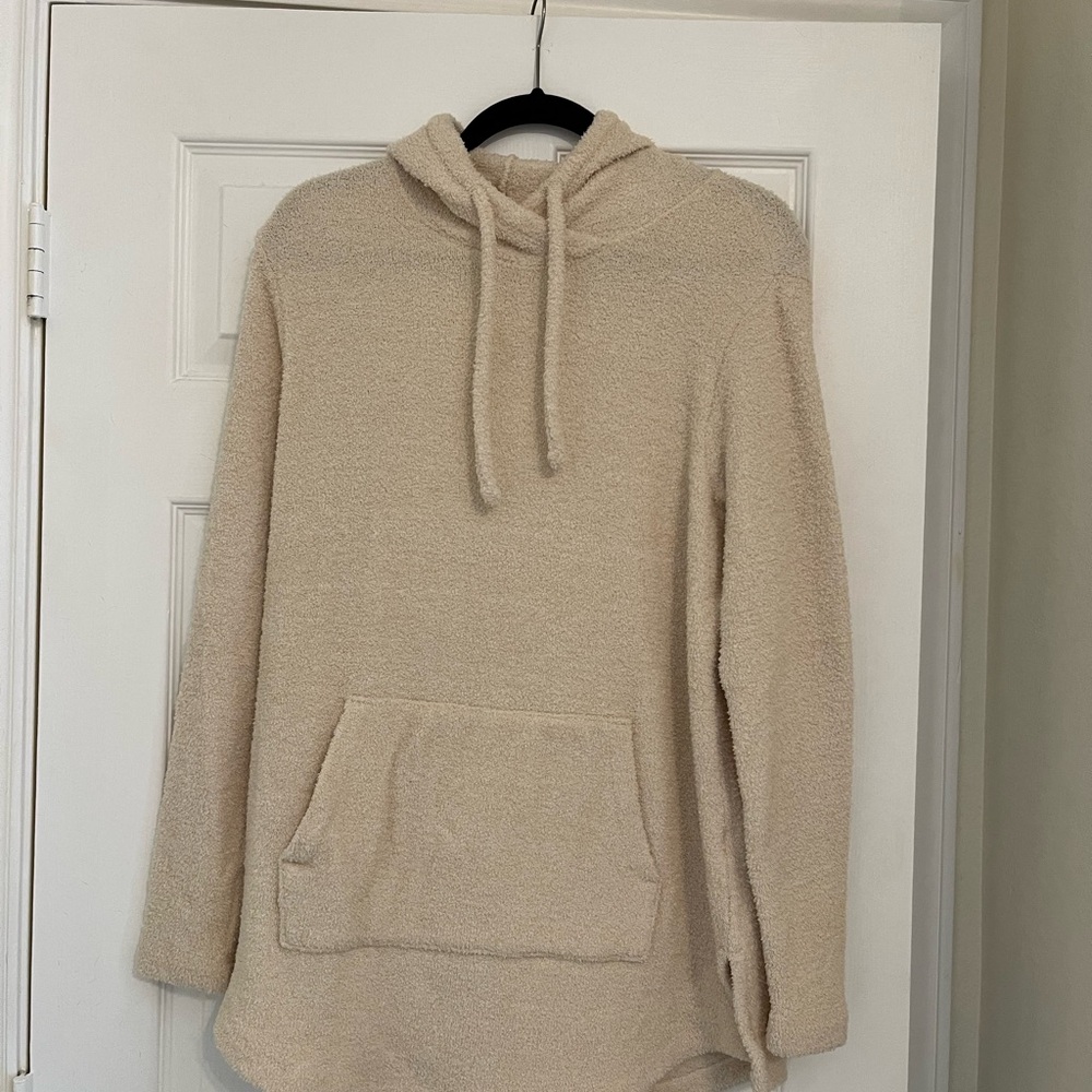 Duluth Trading Co Cream Hooded Sweater